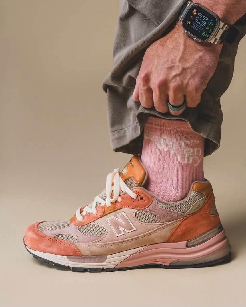 NB992 橘橙裸粉翻毛皮网布拼接男女复古潮流休闲鞋